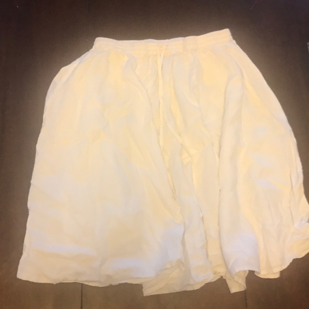 London Jean Chino White Linen Skirt  size Small
